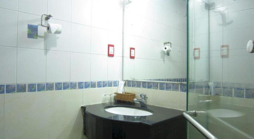 Thien Hoa Hotel Thành Pho Ho Chí Minh Esterno foto